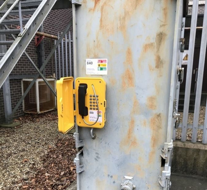 Teléfono impermeable J&R exportado a Inglaterra